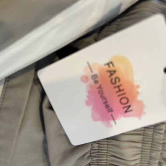 Amazon Women's Gray Wide Leg Pants with White Stripes Size Small NWT - Picture 3 of 5